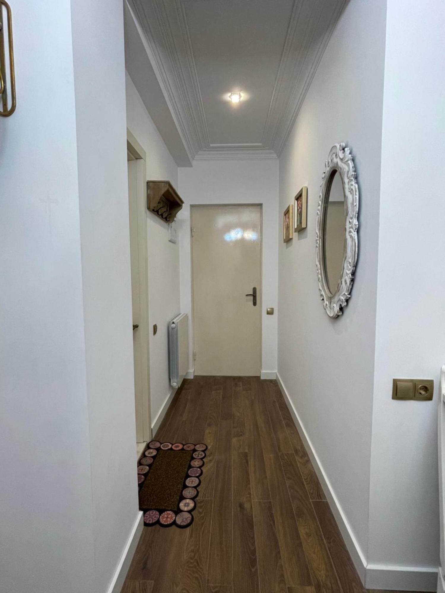 Picasso Apartment Kutaisi Eksteriør bilde